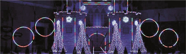 美国达科他州Western Mall在圣诞节的灯光秀